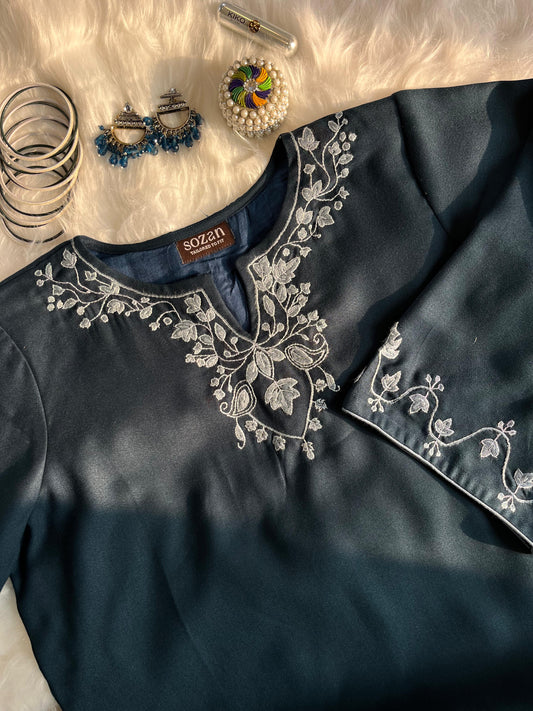 Hand Minimal Sozni Pheran Outfit 2pc set