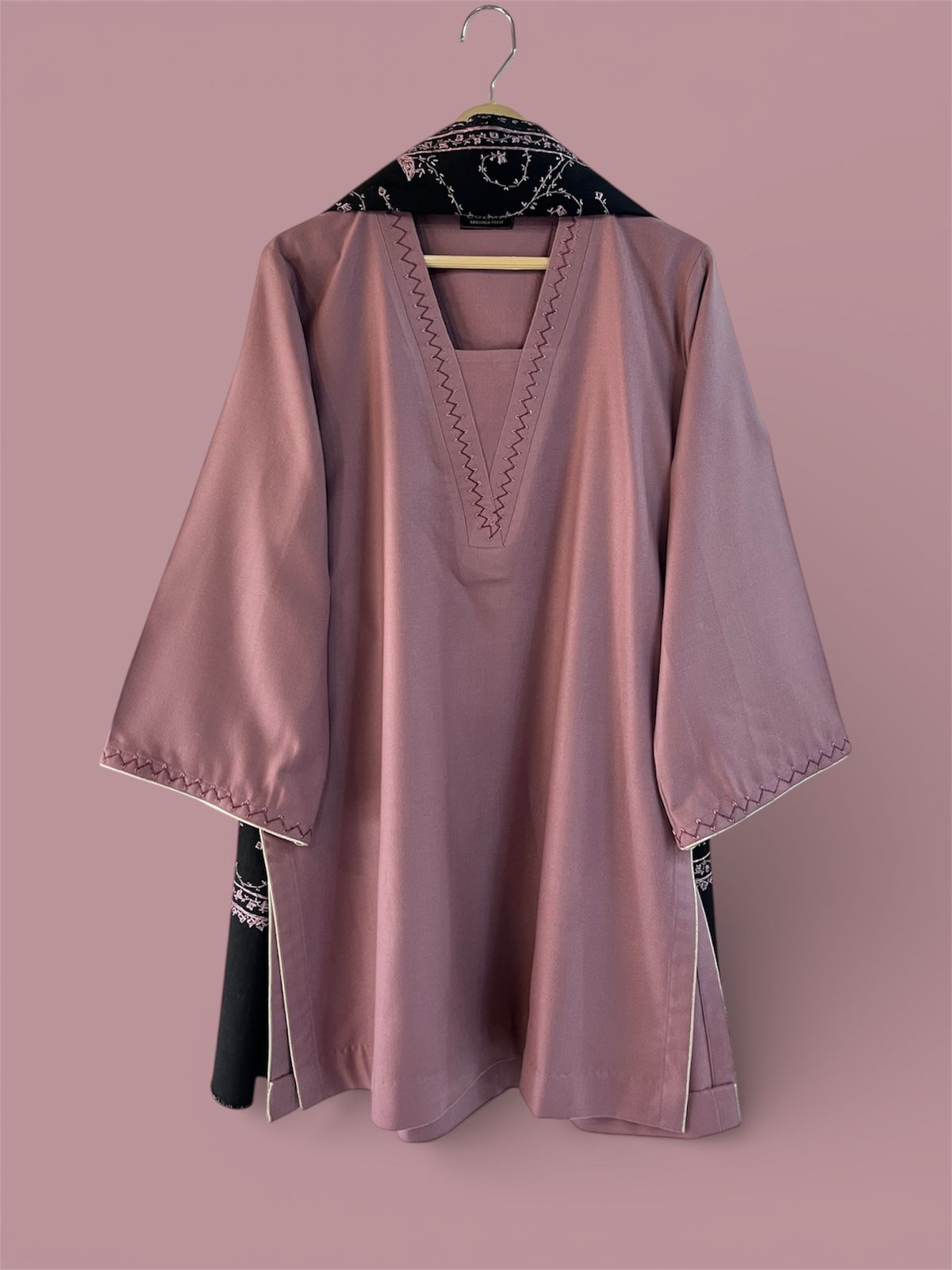 Minimal Handwork Outfits