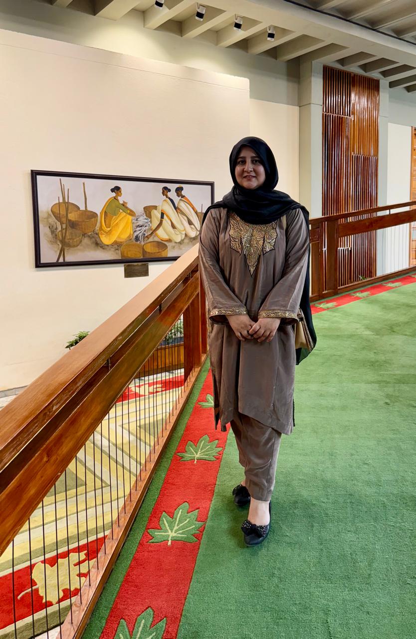 Hand Tilla Pure Crepe 3Pc Pheran Set