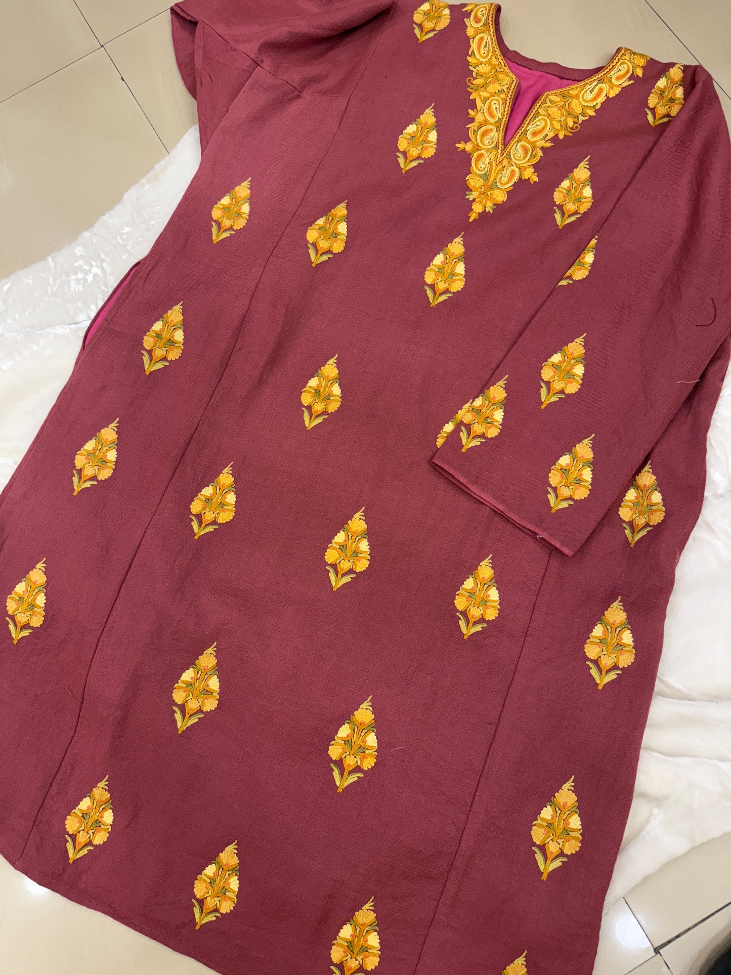 Hand Ari woolen Pheran