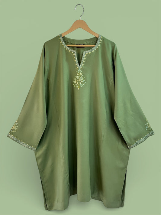 Light Wool Hand Embroidered Pheran Set